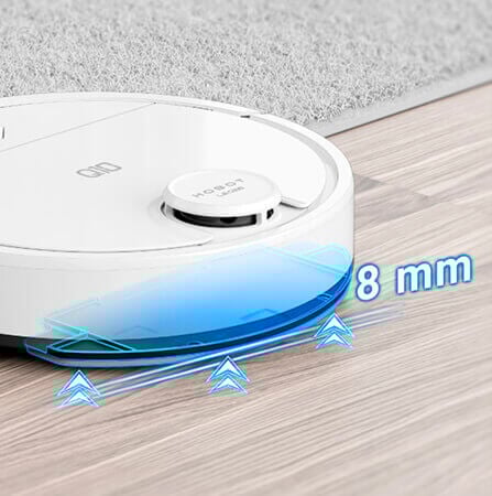 HOBOT LEGEE Q10 Pro demonstrating 7000Pa suction power cleaning debris